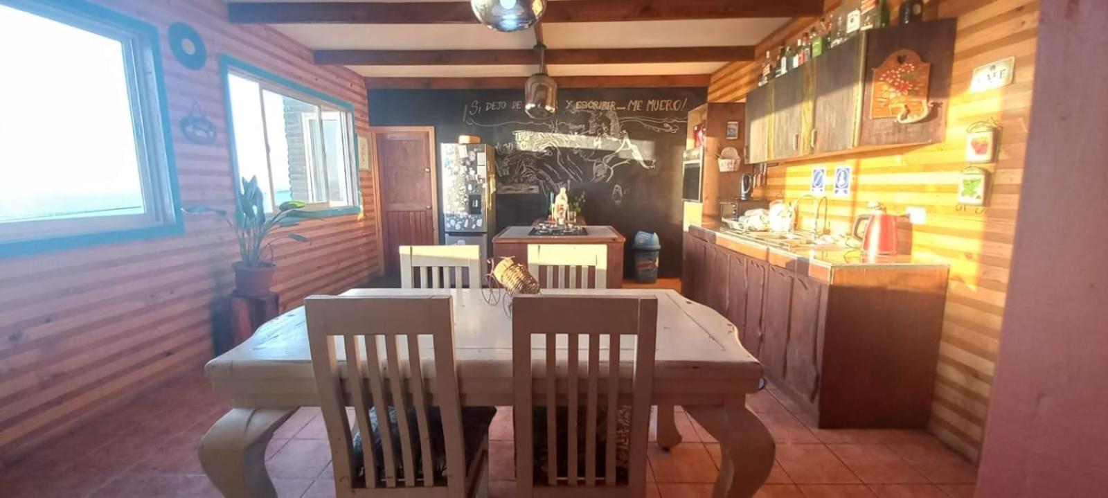 Отель Hostal El Faro Сан-Антонио Экстерьер фото
